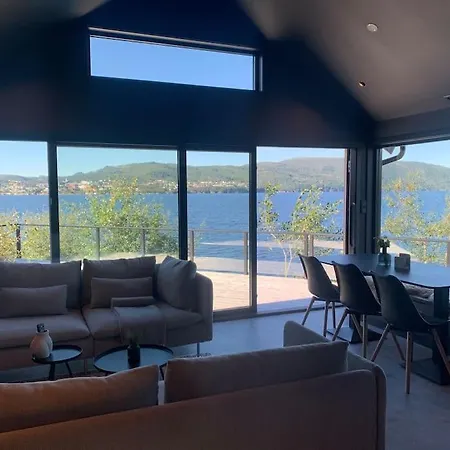 Vakantiehuis Moderne Med Fjordutsikt Og Spabad 25.min. Fra Sentrum Bergen