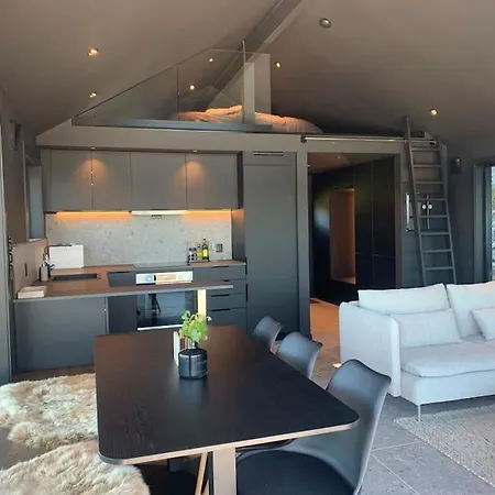 Moderne Med Fjordutsikt Og Spabad 25.min. Fra Sentrum Holiday home Bergen