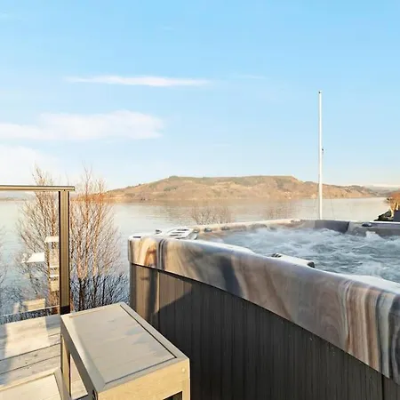 Casa vacanze Moderne Med Fjordutsikt Og Spabad 25.min. Fra Sentrum *