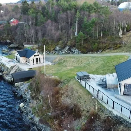 度假居 Moderne Med Fjordutsikt Og Spabad 25.min. Fra Sentrum
